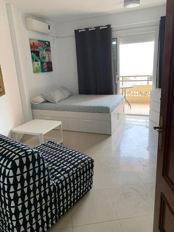 Apartment In Torremolinos Close To Beach 외부 사진